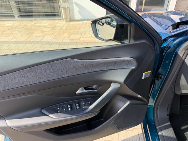 Peugeot 408 1.2 Puretech 130 Allure Pack 