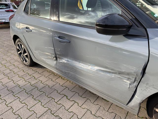 Opel Corsa F 1.2 Turbo GS 