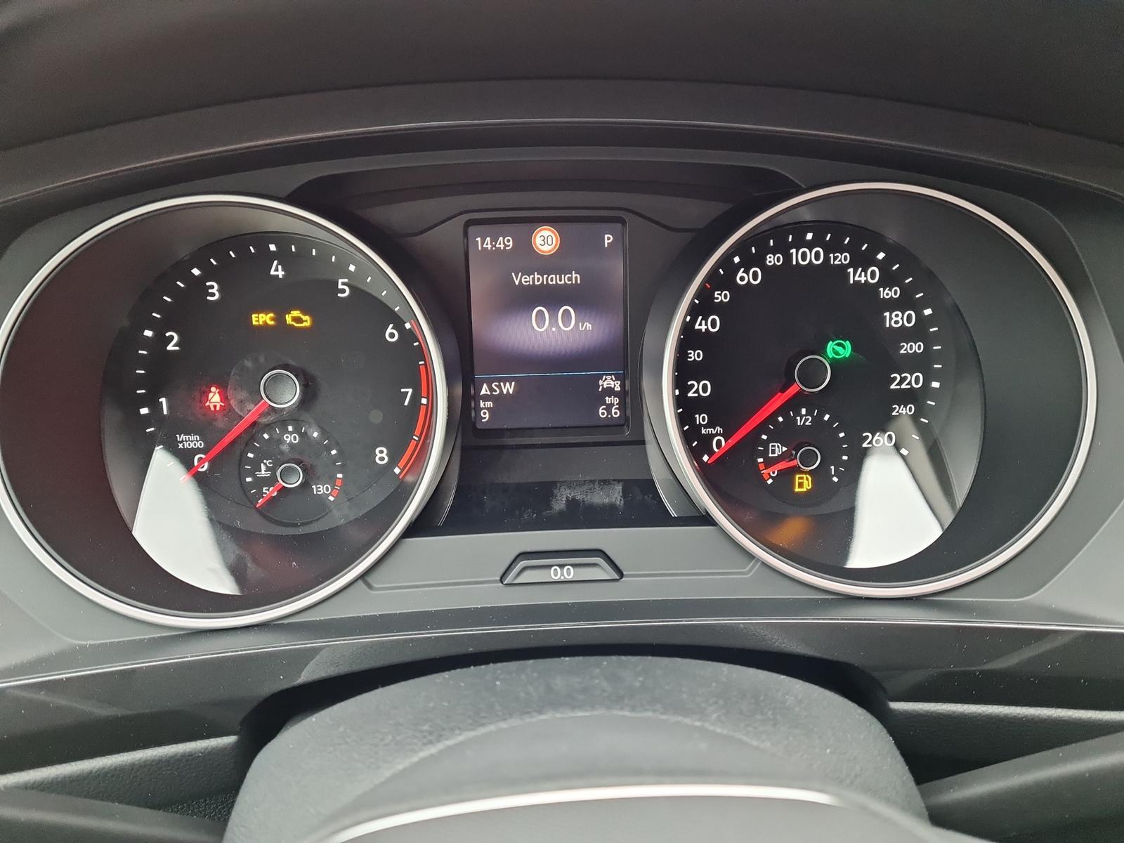 Volkswagen Tiguan LIFE 1.5 TSI DSG AHK Navi RFK eleHeckkl