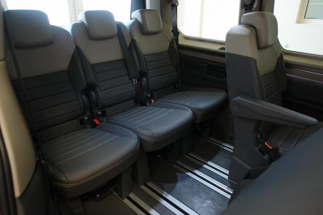 Volkswagen T7 Multivan Style AHK HeadUp AreaView StHeiz DCC 