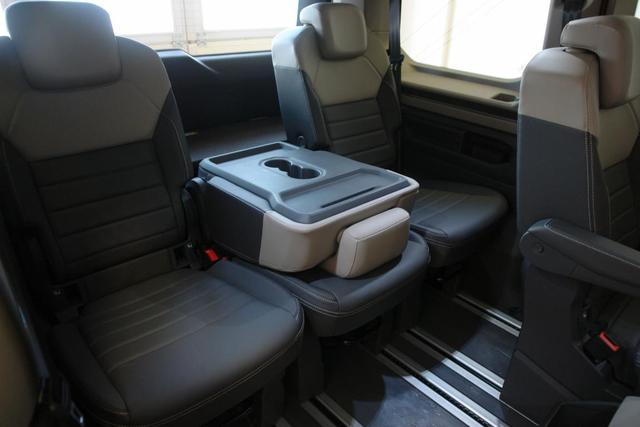 Volkswagen T7 Multivan Style AHK HeadUp AreaView StHeiz DCC 