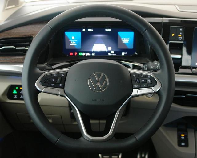 Volkswagen T7 Multivan Style AHK HeadUp AreaView StHeiz DCC 