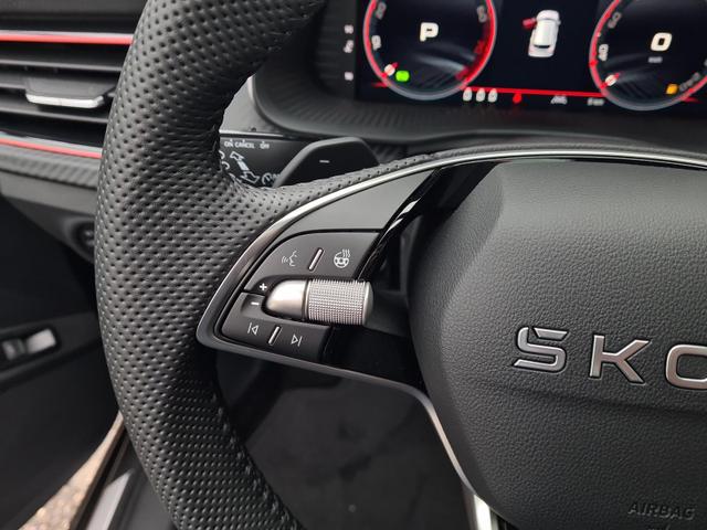 Skoda Kamiq Monte Carlo 1.5 TSI DSG MonteCarlo AHK Matrix Pano RFK 