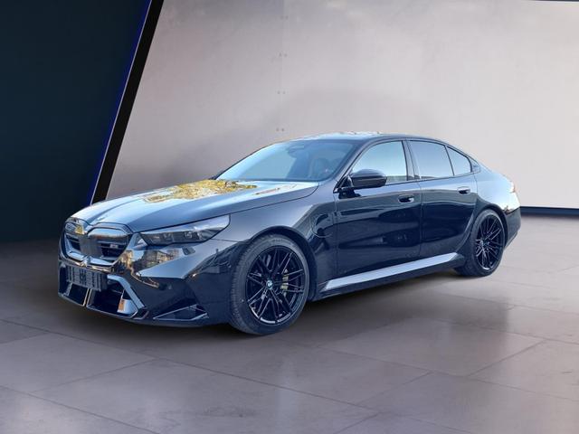 BMW M5 - Basis Lim. KERAMIK DrivAssPro ParkPro CarbonPaket