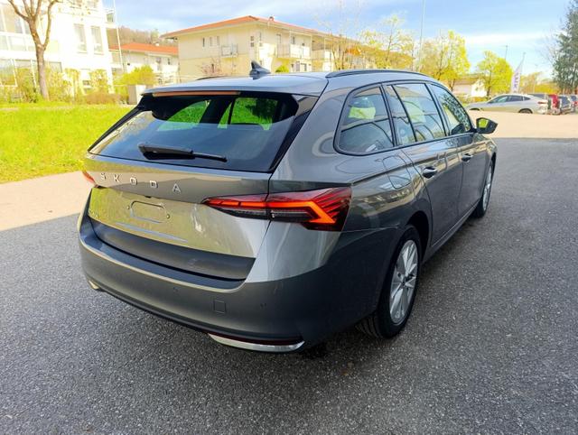 Skoda Octavia Combi 1.5 TSI mHEV 110 kW Selection DSG Navi RFK 