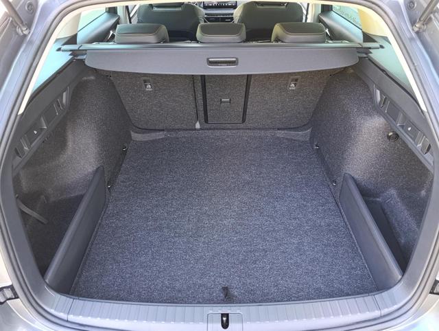 Skoda Octavia Combi 1.5 TSI mHEV 110 kW Selection DSG Navi RFK 