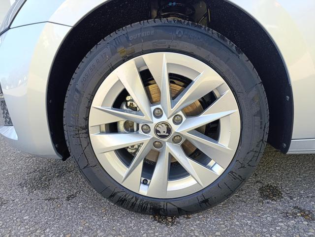 Skoda Octavia Combi 1.5 TSI mHEV 110 kW Selection DSG pACC RFK 17" 