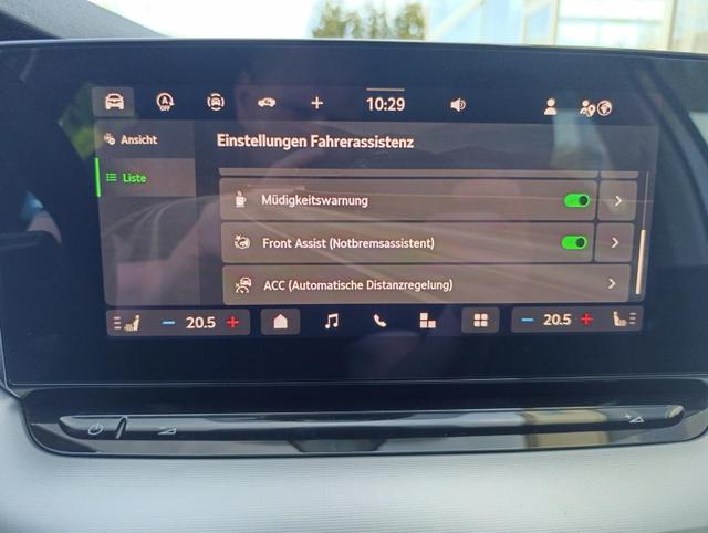 Skoda Octavia Combi 1.5 TSI mHEV 110 kW Selection DSG pACC RFK 17" 