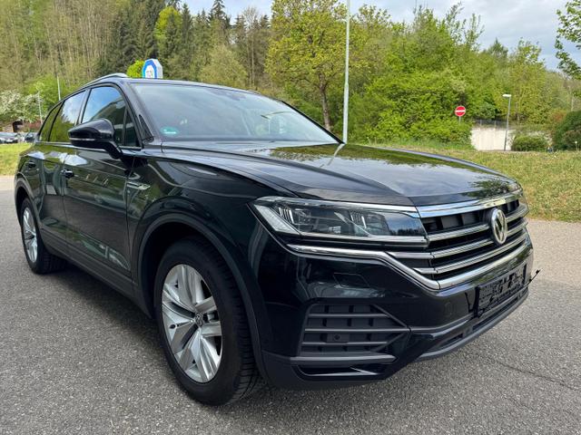 Volkswagen Touareg Basis 4Motion 3.0 V6 AHK RFK ACC NAVI 
