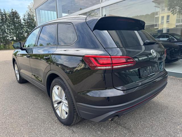 Volkswagen Touareg Basis 4Motion 3.0 V6 AHK RFK ACC NAVI 