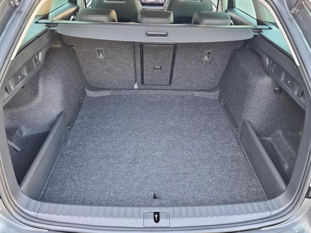 Skoda Octavia Combi 1.5 TSI mHEV 110 kW Selection DSG Navi RFK 