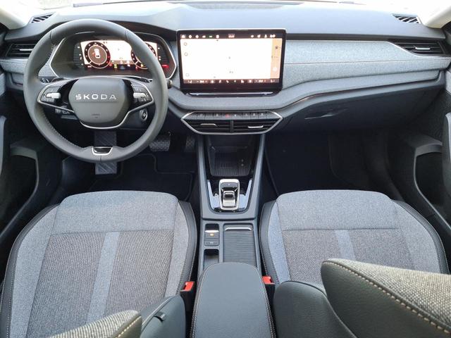 Skoda Octavia Combi 1.5 TSI mHEV 110 kW Selection DSG Navi RFK 