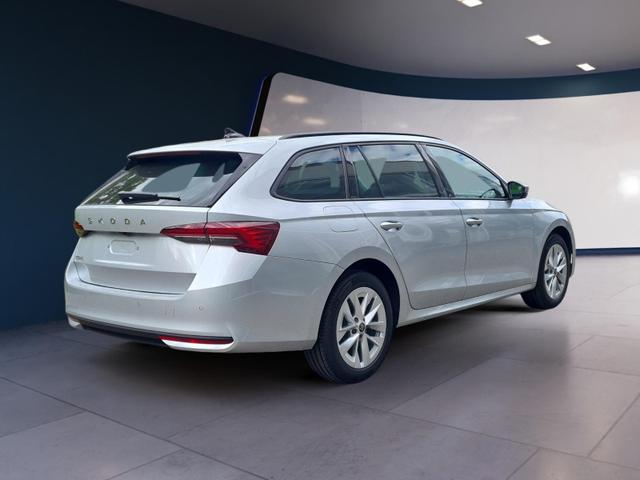 Skoda Octavia Combi 1.5 TSI mHEV 110 kW Selection DSG pACC RFK 17" 