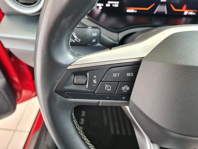 Seat Arona Xperience 1.0TSI DAB LED FullLink ParkLenk 