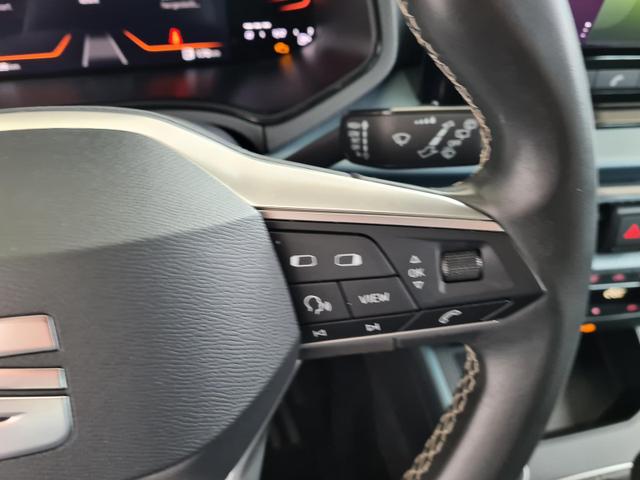 Seat Arona Xperience 1.0TSI DAB LED FullLink ParkLenk 