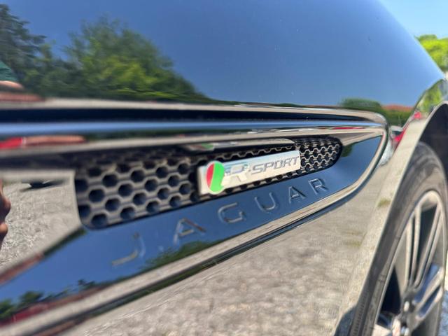Jaguar XE Ingenium Edition 2.0 Diesel R-Sport 5-Türer AHK Navi App Connect 