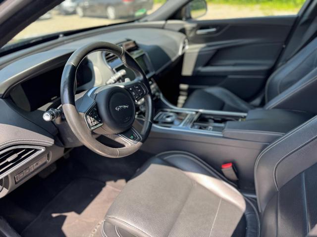 Jaguar XE Ingenium Edition 2.0 Diesel R-Sport 5-Türer AHK Navi App Connect 