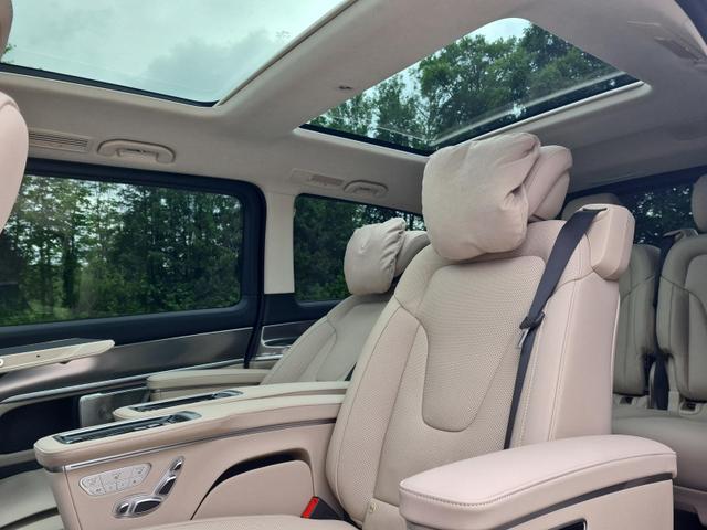 Mercedes-Benz V-Klasse V 300 d 4MATIC EXCLUSIVE lang (447.813) 300d AHK LuxurySeat StHeiz Pano 