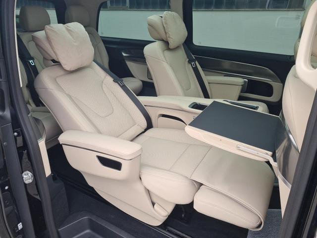 Mercedes-Benz V-Klasse V 300 d 4MATIC EXCLUSIVE lang (447.813) 300d AHK LuxurySeat StHeiz Pano 