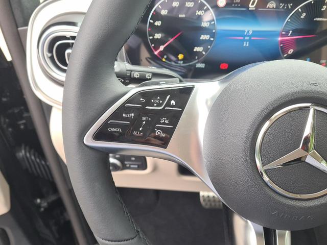 Mercedes-Benz V-Klasse V 300 d 4MATIC EXCLUSIVE lang (447.813) 300d AHK LuxurySeat StHeiz Pano 