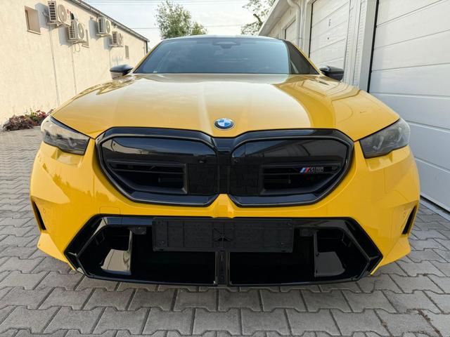 BMW M5 Basis Lim. KERAMIK CARBON Ultimate VOLLAUSSTATTUNG! 
