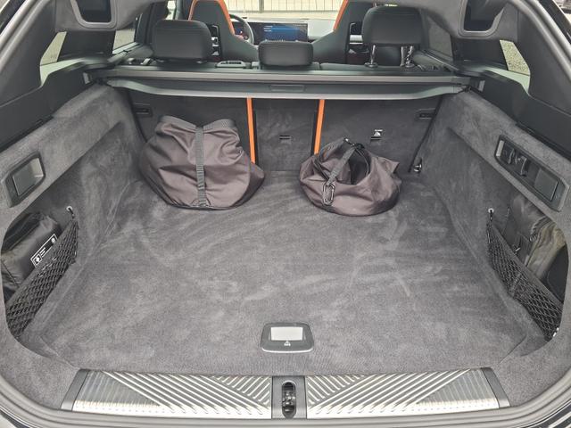 BMW M5 Basis Touring AHK DrivAssistPRO Comfort ParkPro FFC 