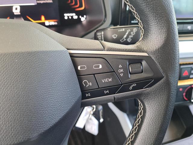 Seat Arona Style 1.0 TSI LED DAB Alu GRA FullLink PDC 
