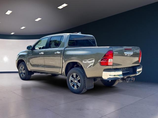 Toyota Hilux Double Cab Comfort 4x4 2.4D DoubleCab AHK RSA PCS LDA 