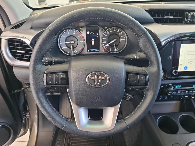 Toyota Hilux Double Cab Comfort 4x4 2.4D DoubleCab AHK RSA PCS LDA 
