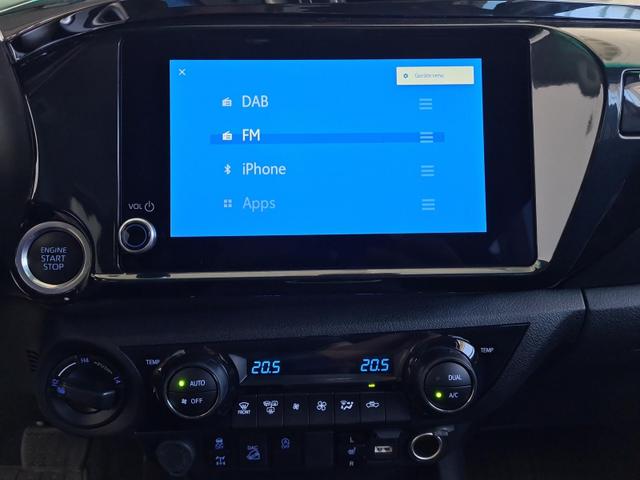 Toyota Hilux Double Cab Comfort 4x4 2.4D DoubleCab AHK RSA PCS LDA 