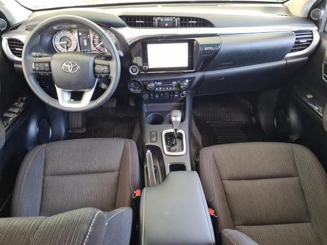 Toyota Hilux Double Cab Comfort 4x4 2.4D DoubleCab AHK RSA PCS LDA 