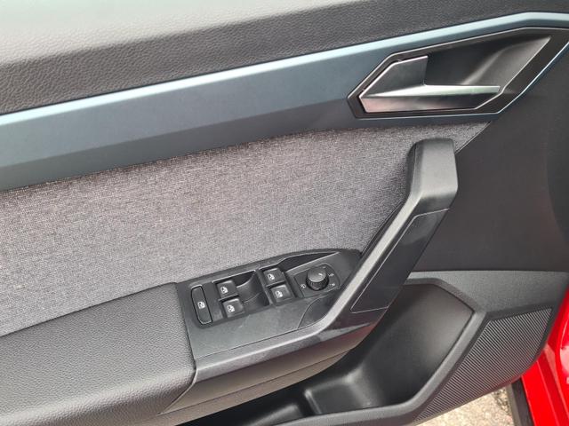 Seat Arona Xperience 1.0TSI DAB LED FullLink ParkLenk 