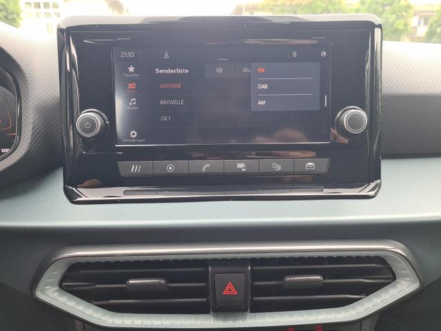 Seat Arona Xperience 1.0TSI DAB LED FullLink ParkLenk 