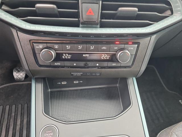 Seat Arona Xperience 1.0TSI DAB LED FullLink ParkLenk 