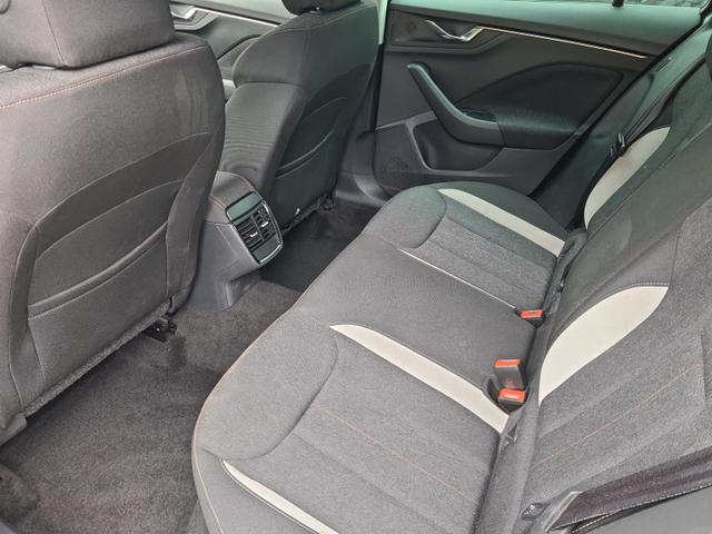 Skoda Kamiq Style 1.0 TSI LED DAB 18"Alu 2xPDC Kessy 