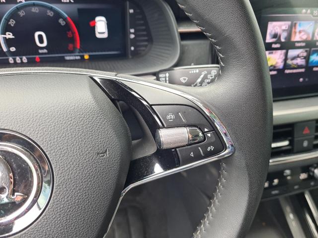 Skoda Kamiq Style 1.0 TSI LED DAB 18"Alu 2xPDC Kessy 