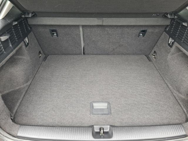 Audi Q2 Basis 1.4 TFSI DSG AHK Alu GRA Kamera eleHeckkl. 