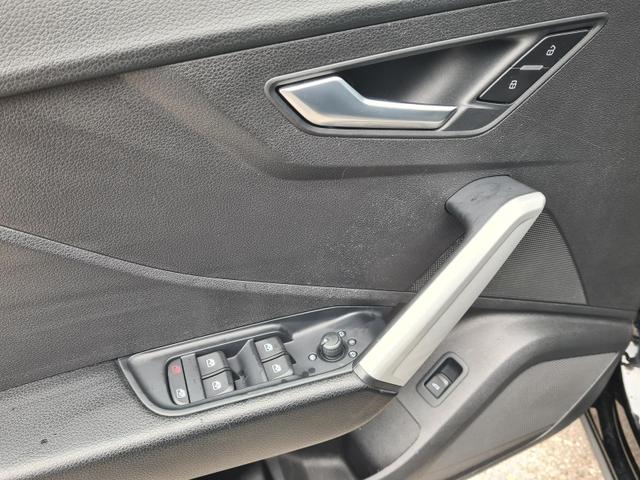 Audi Q2 Basis 1.4 TFSI DSG AHK Alu GRA Kamera eleHeckkl. 