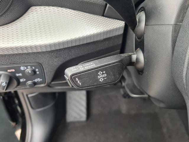Audi Q2 Basis 1.4 TFSI DSG AHK Alu GRA Kamera eleHeckkl. 