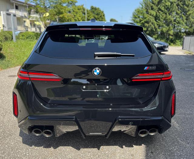 BMW M5 Basis Touring DrivAssistPro Compound ParkPro FFC 