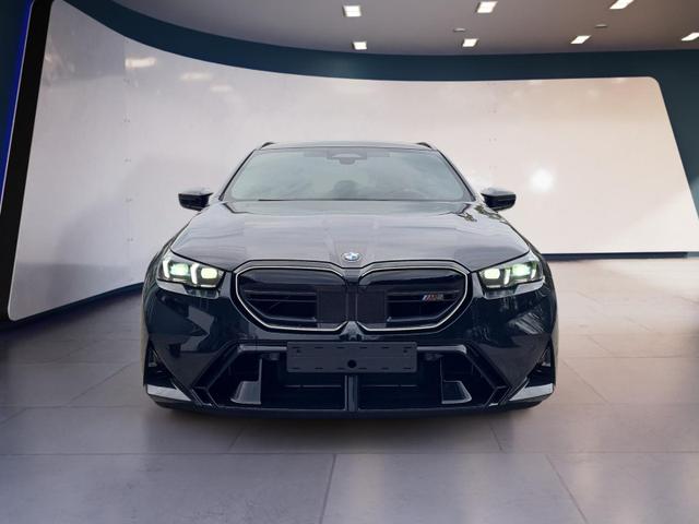 BMW M5 - Basis Touring DrivAssistPro Compound ParkPro FFC