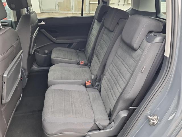 Volkswagen Touran Comfortline BMT/Start-Stopp 1.5 TSI DSG Comf. AHK Navi StHeiz KiSitze 
