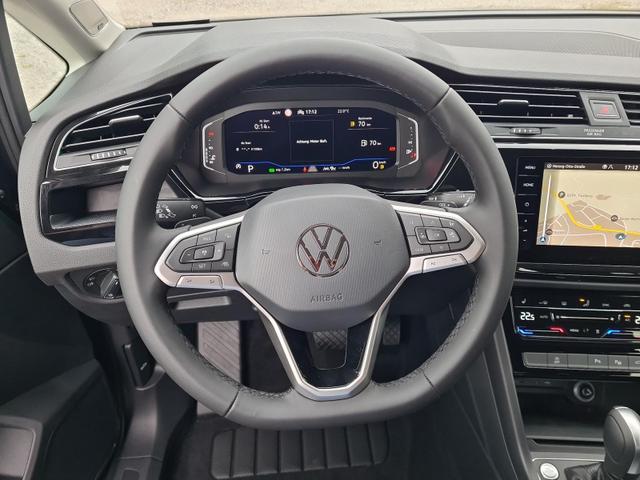 Volkswagen Touran Comfortline BMT/Start-Stopp 1.5 TSI DSG Comf. AHK Navi StHeiz KiSitze 