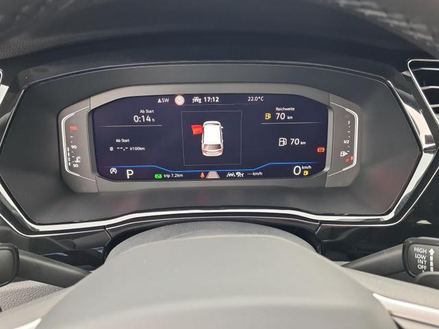 Volkswagen Touran Comfortline BMT/Start-Stopp 1.5 TSI DSG Comf. AHK Navi StHeiz KiSitze 