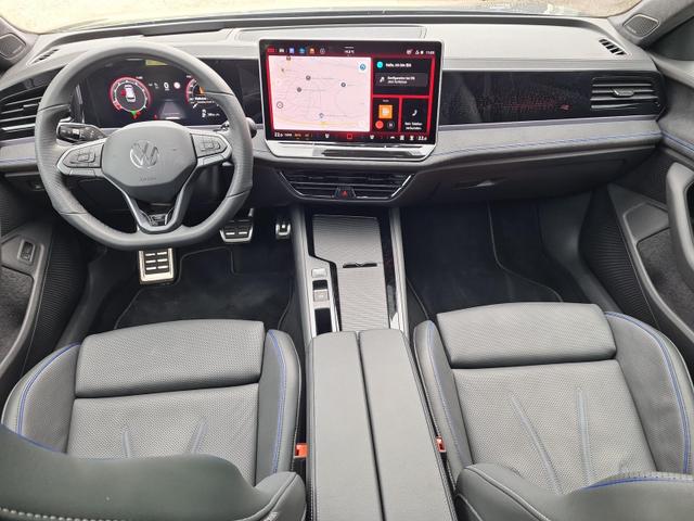 Volkswagen Passat Alltrack 2.0 TSI 195 kW 4Motion R-Line Signature DCCpro AHK H&K 