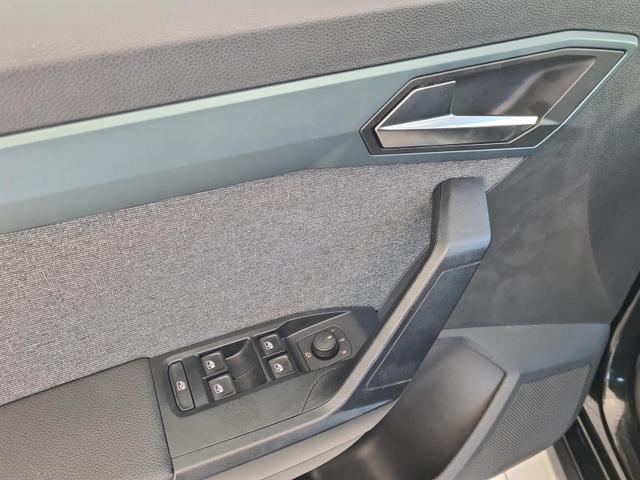 Seat Arona Xperience 1.0 TSI DSG Voll-Led 