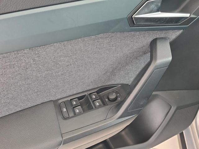 Seat Arona Xperience 1.0 TSI DSG VollLED DAB FullLink 