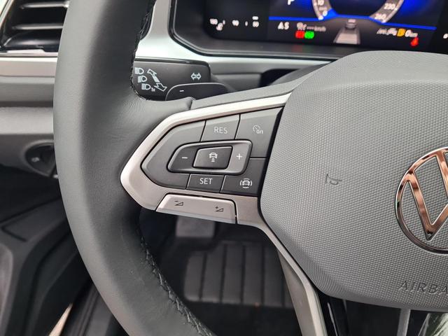 Volkswagen T-Roc Life 1.5 TSI DSG ACC APP Klimaauto SHZ PDC 