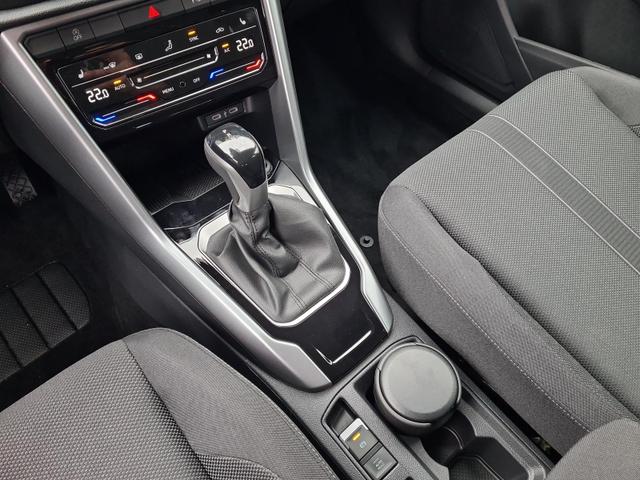 Volkswagen T-Roc Life 1.5 TSI DSG ACC APP Klimaauto SHZ PDC 