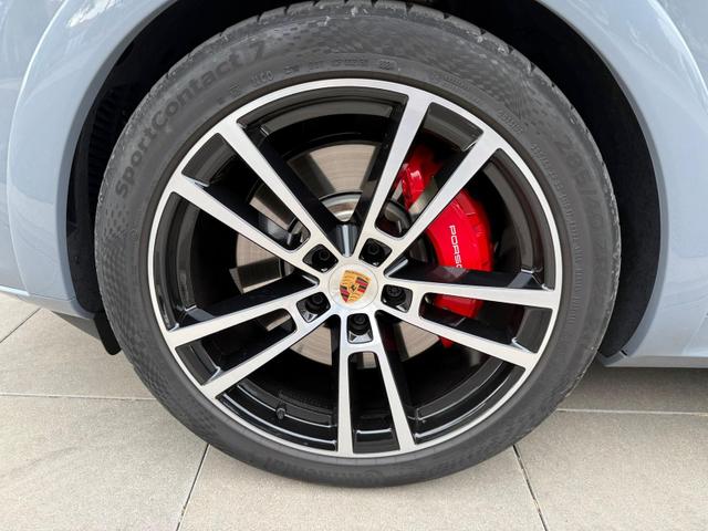 Porsche Cayenne GTS 4.0 AHK Bose PASM PDLS+ Sitzklima 